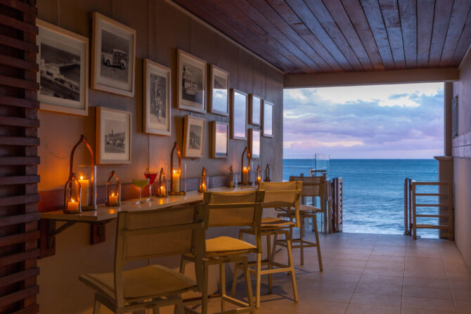 restaurant waiting area
