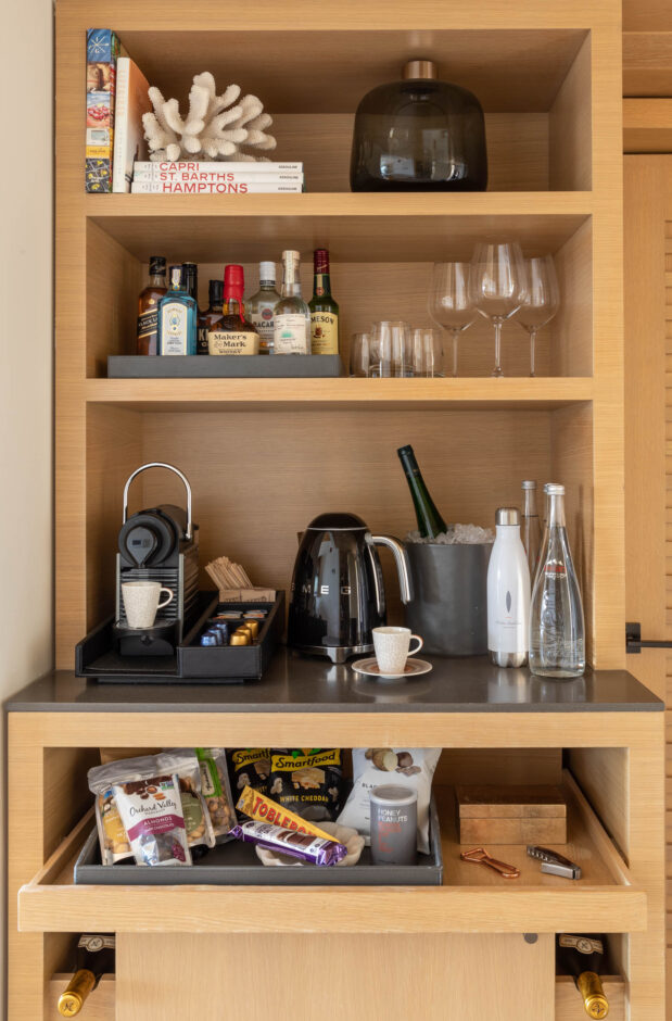 mini bar