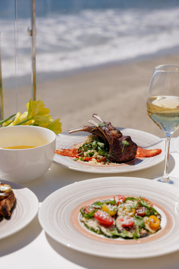 dining at beach